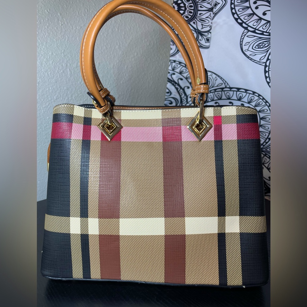 Beautiful Plaid Print 3-Compartment Handbag